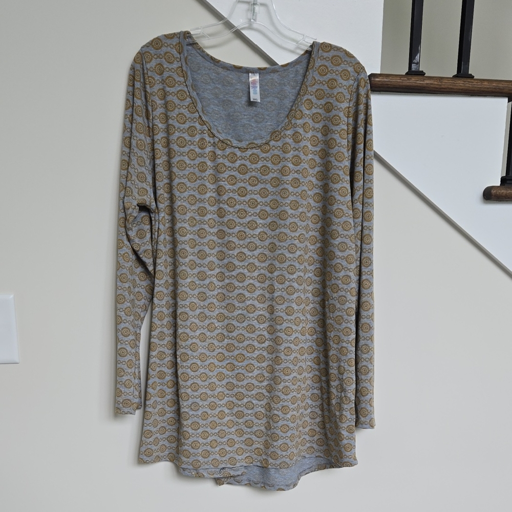 LuLaRoe Gray and Gold Geometric Long Sleeve Top